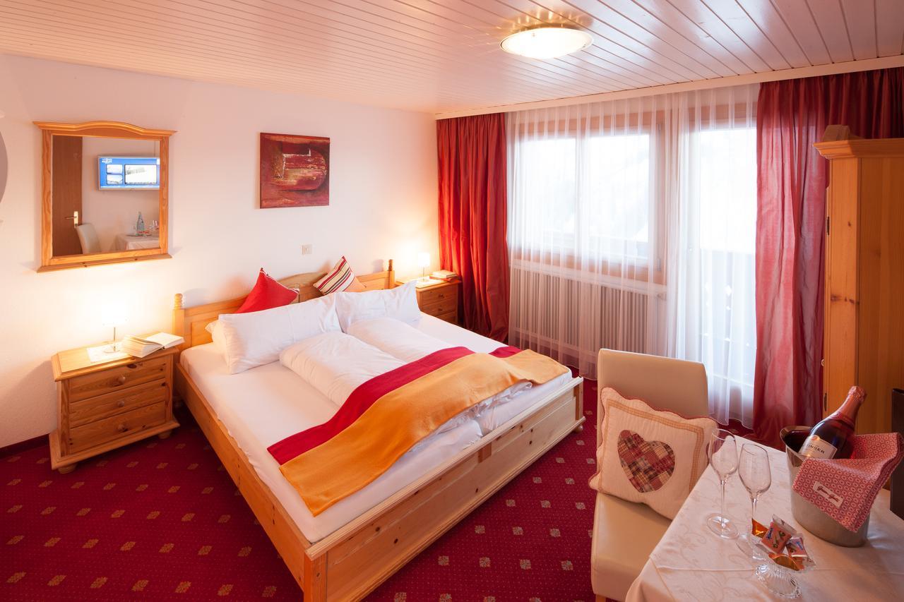 Hotel-Gasthof Zimba Damuels Esterno foto