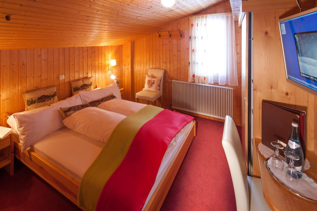 Hotel-Gasthof Zimba Damuels Esterno foto